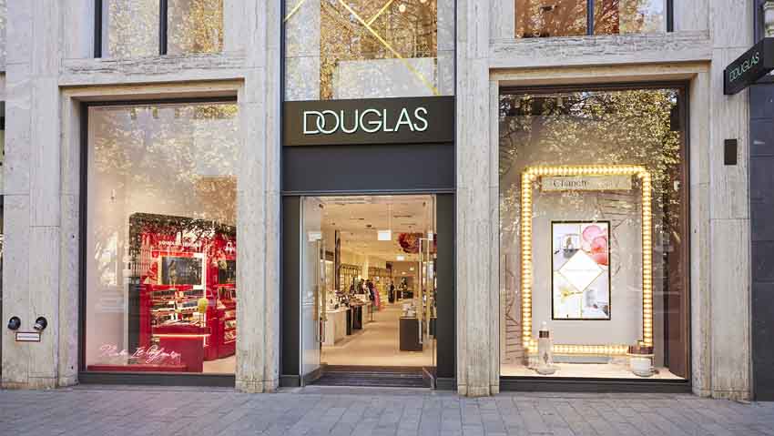 Douglas Store Königsallee