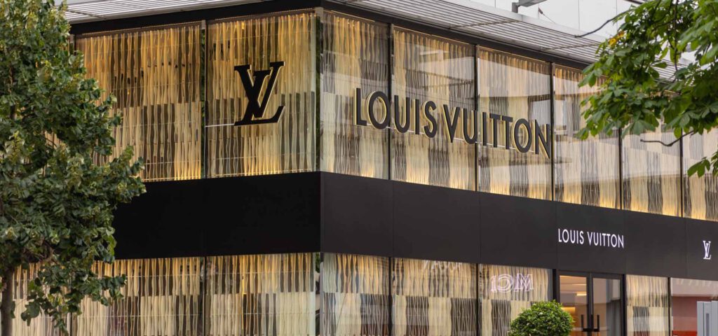 LOUIS VUITTON ERÖFFNET NEUEN FLAGSHIP-STORE