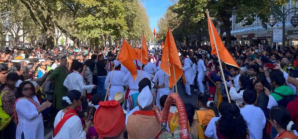 GANESHA FESTIVAL AUF DER KÖNIGSALLEE