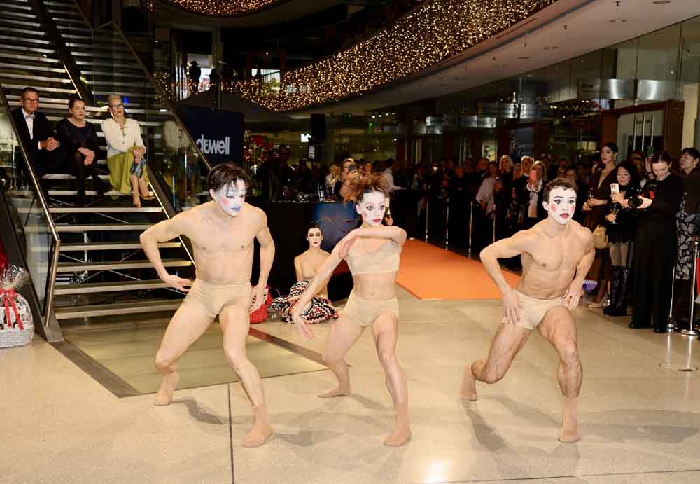 Public Opening düwell