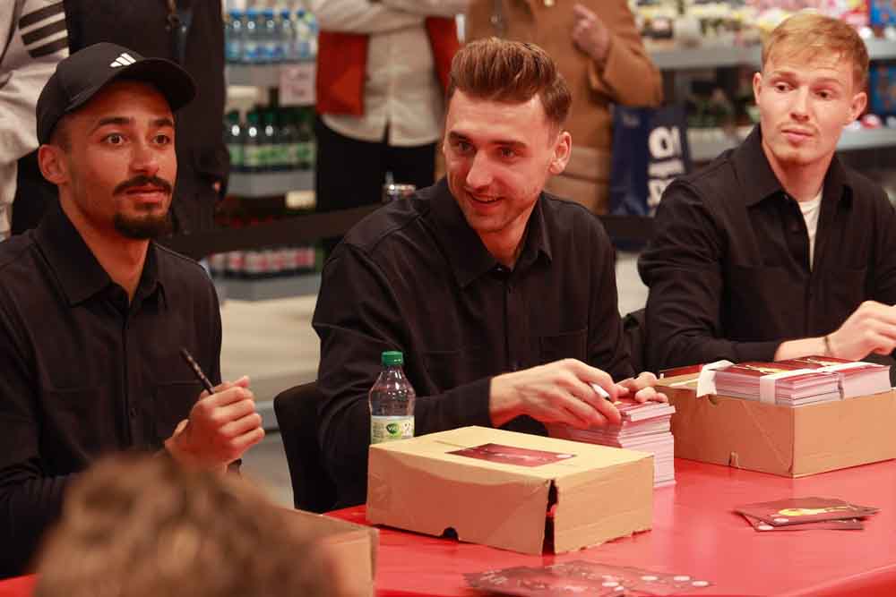 Fortuna Autogrammstunde Galeria