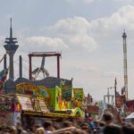 START DER DÜSSELDORFER RHEINKIRMES